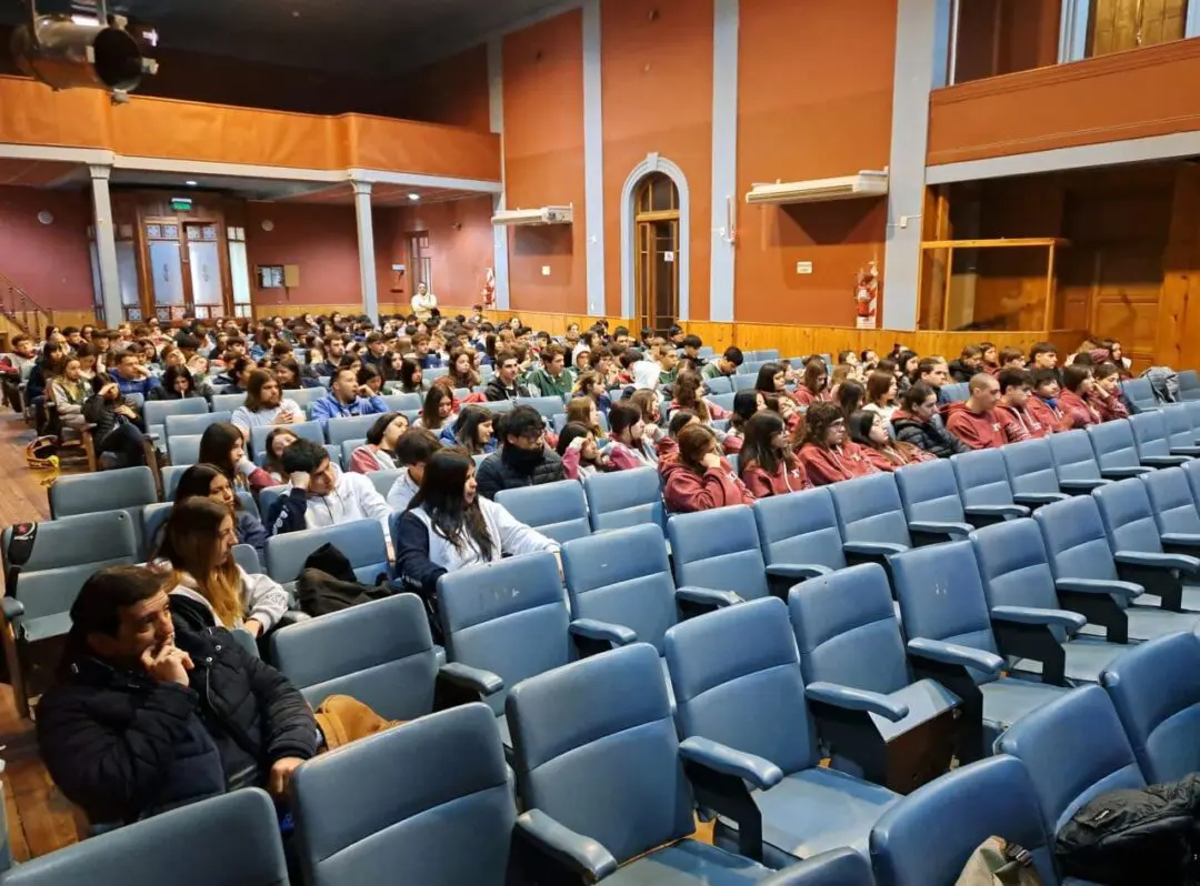 Villa Cañás: Jornada abierta sobre educación y carreras universitarias Villa Cañás: Jornada abierta sobre educación y carreras universitarias