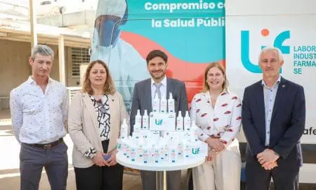 Objetivo Dengue: Pullaro recorrió el LIF, que quintuplicará la producción de repelente