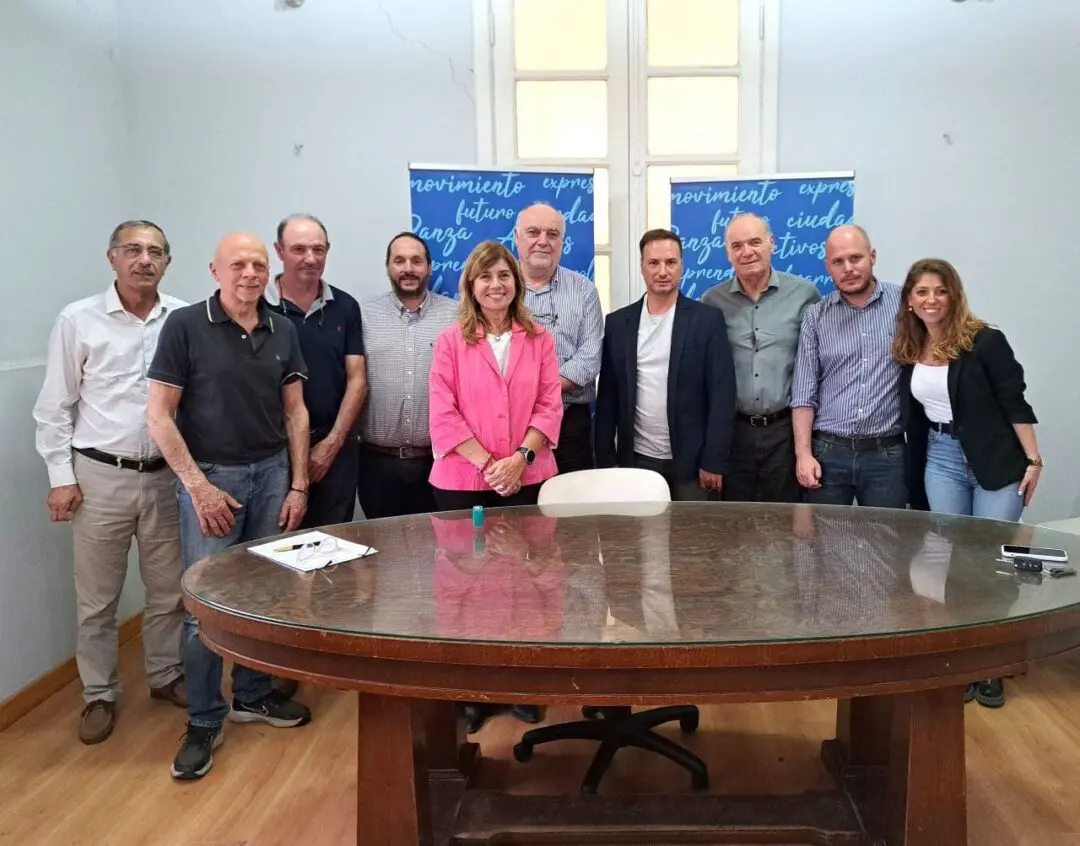 Villa Cañás: Entrega de escrituras y aporte al a Cooperativa de Agua Potable Villa Cañás: Entrega de escrituras y aporte al a Cooperativa de Agua Potable