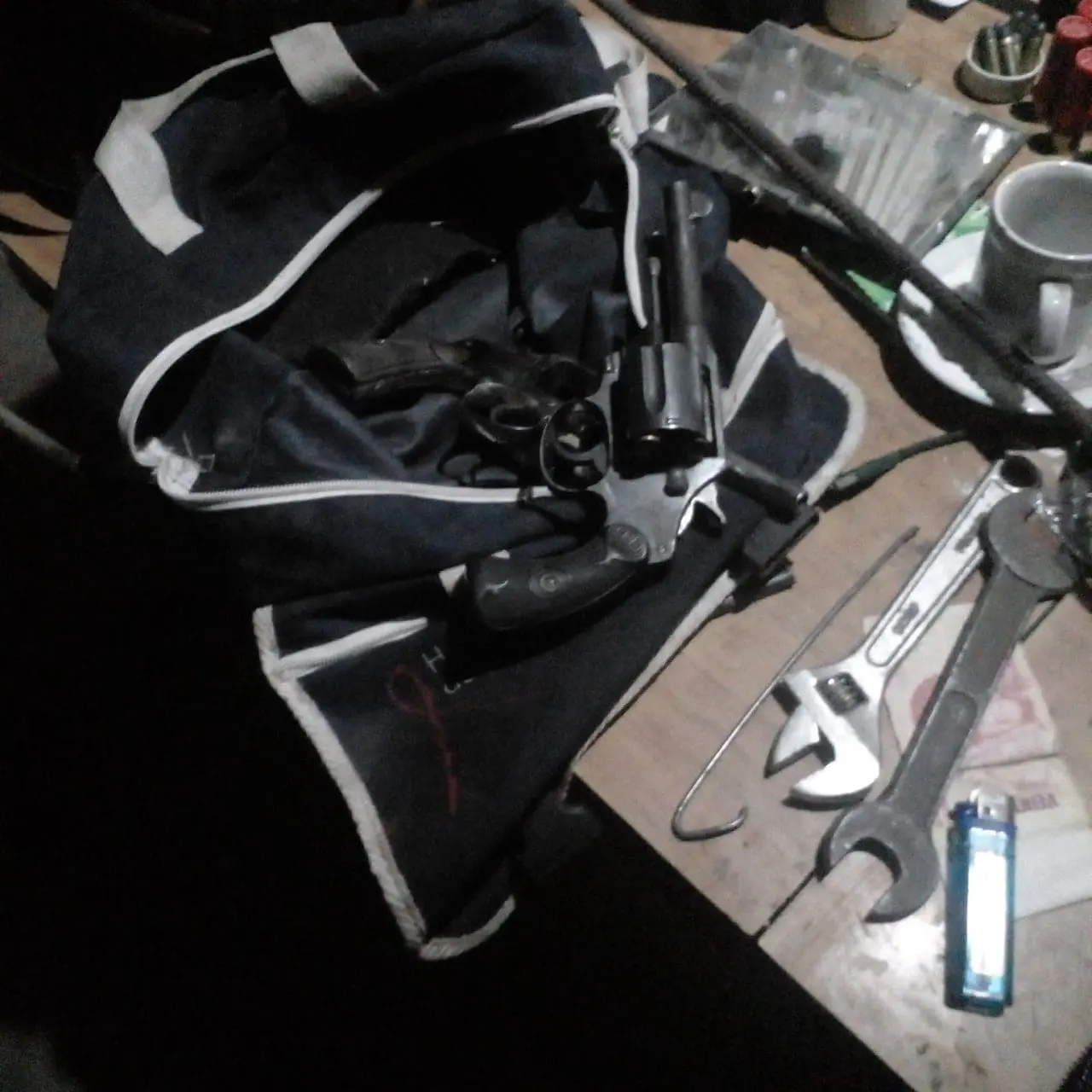 Elortondo: Allanamiento y secuestro de una gran cantidad de estupefacientes Elortondo: Allanamiento y secuestro de una gran cantidad de estupefacientes