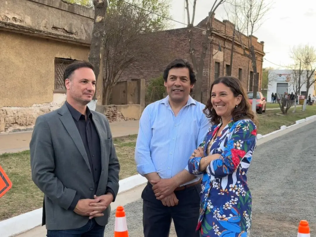 Di Gregorio, Enrico y Bustamante inauguraron obras para el desarrollo de La Chispa