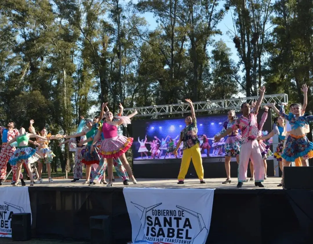 Santa Isabel celebra la recuperación del Predio del Ferrocarril Santa Isabel celebra la recuperación del Predio del Ferrocarril