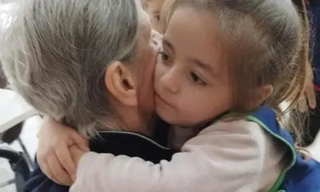 María Teresa: Mi Amigo Mayor, un proyecto que conecta generaciones se presentó en Tandil