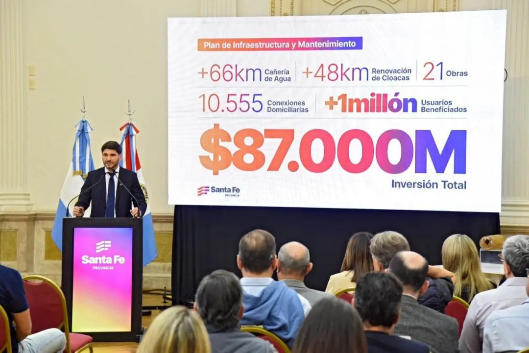 Pullaro anunció una inversión histórica para resolver problemas de décadas en el servicio de agua y cloacas
