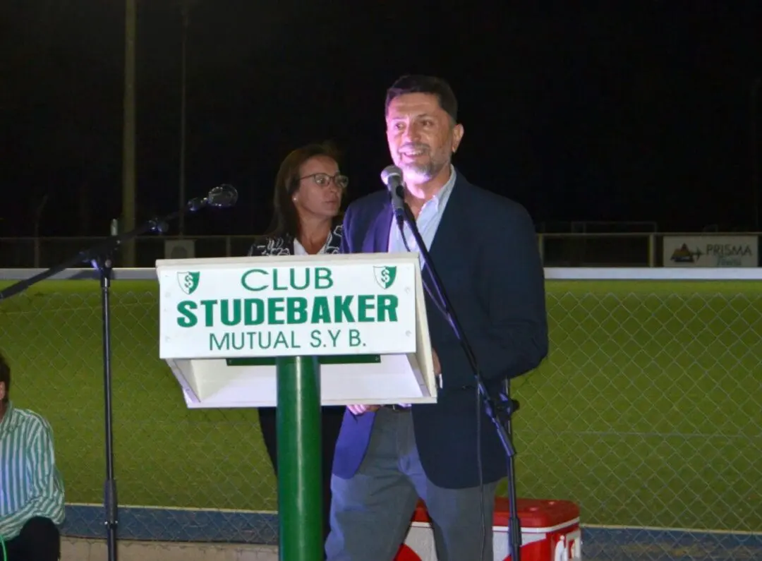 Villa Cañás: Inauguración de la cancha de hockey de Studebaker Villa Cañás: Inauguración de la cancha de hockey de Studebaker