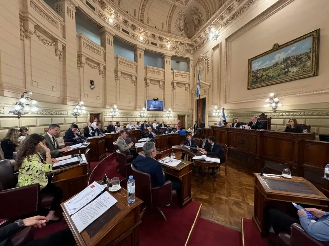 Media sanción al proyecto que promueve inversiones privadas en obras públicas provinciales