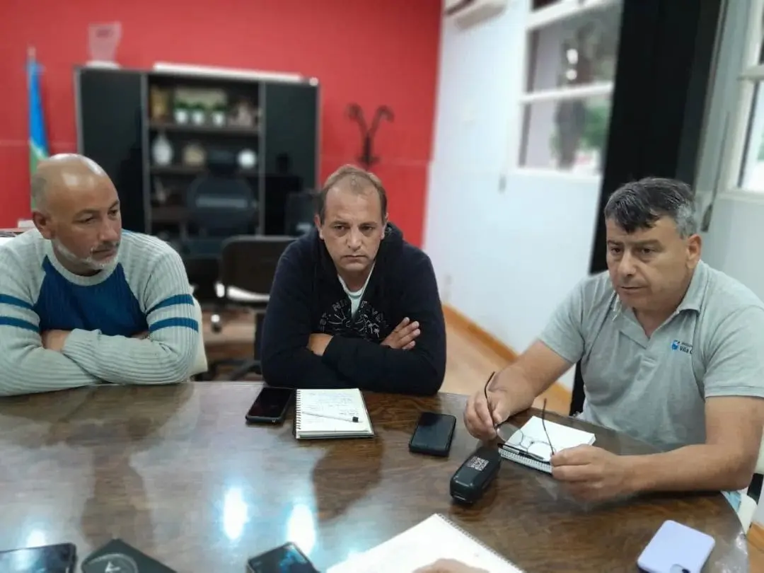 Villa Cañás: La gestión Gizzi pasara empleados municipales contratados a planta permanente Villa Cañás: La gestión Gizzi pasara empleados municipales contratados a planta permanente