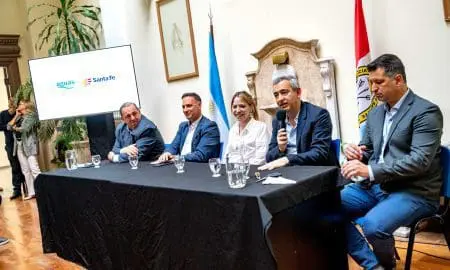 Rosario: Javkin participó de la apertura de sobres licitatorios para histórica obra de renovación de redes de agua