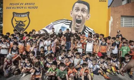 Rosario: Di María tiene un nuevo mural en el club que lo vio nacer