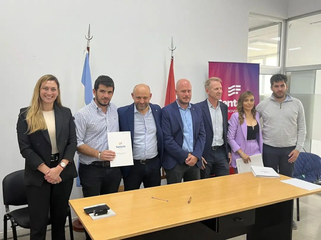 Provincia y gobiernos locales de General López firmaron convenios para el desarrollo emprendedor
