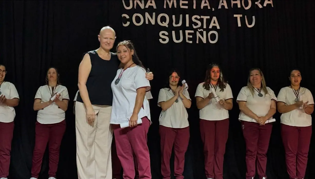 Histórico egreso de 13 nuevos enfermeros en María Teresa