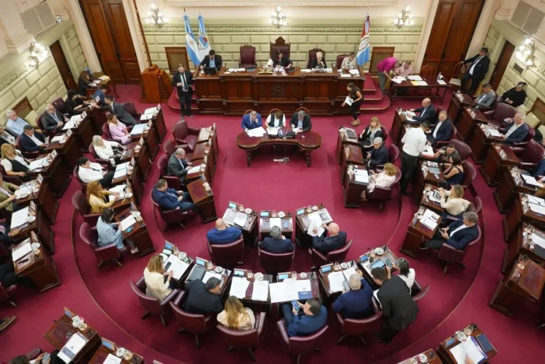 Diputados aprueban ampliación de beneficios para Bomberos Voluntarios de Santa Fe