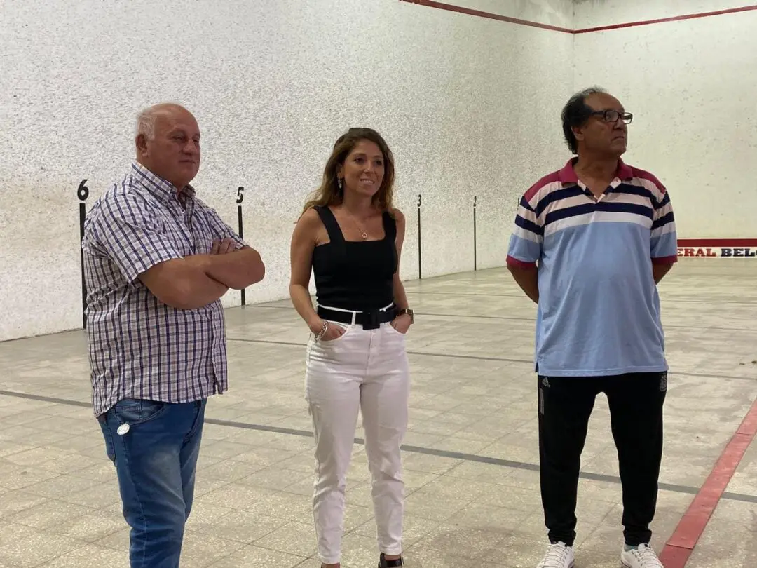 La diputada Galnares presente en Santa Isabel