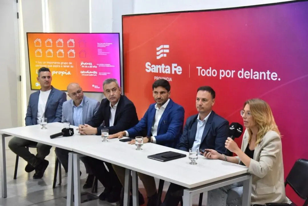 Pullaro presentó el programa Llave: Tiende una mano a los que más lo necesitan en este momento