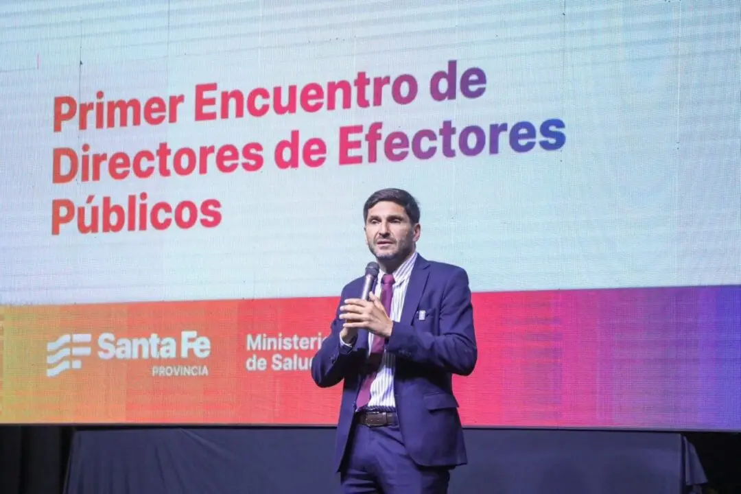 Pullaro presentó plan para jerarquizar el sistema de salud con el fin de brindar una mejor atención a toda la población Pullaro presentó plan para jerarquizar el sistema de salud con el fin de brindar una mejor atención a toda la población