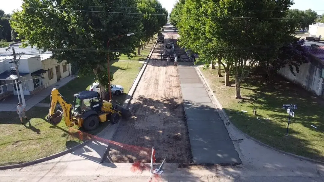 Teodelina: Con una inversión inicial de 120 millones la ciudad retoma la pavimentación con hormigón de sus calles