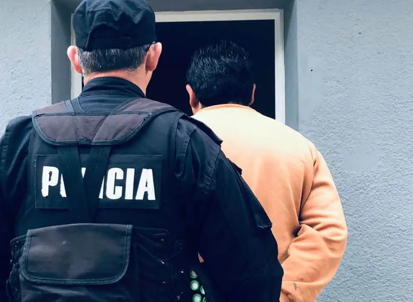 Teodelina: Allanamiento positivo con un detenido, secuestran arma y celular