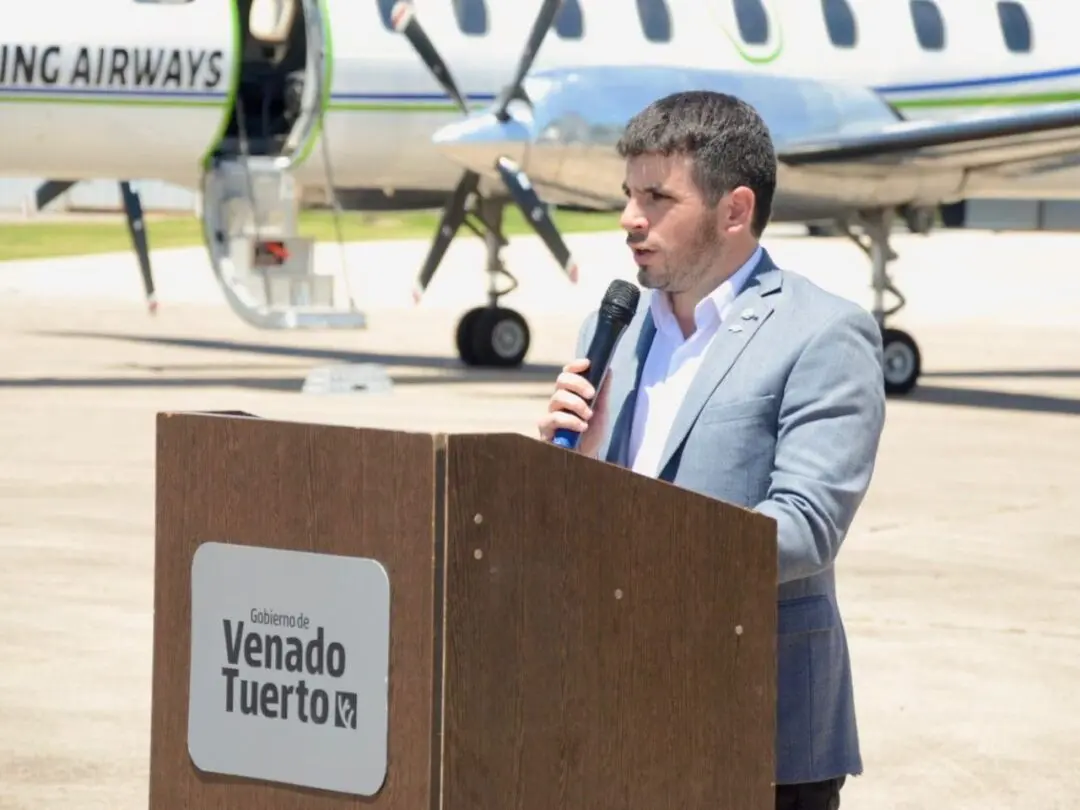 Venado Tuerto inauguró su enlace aéreo con Buenos Aires