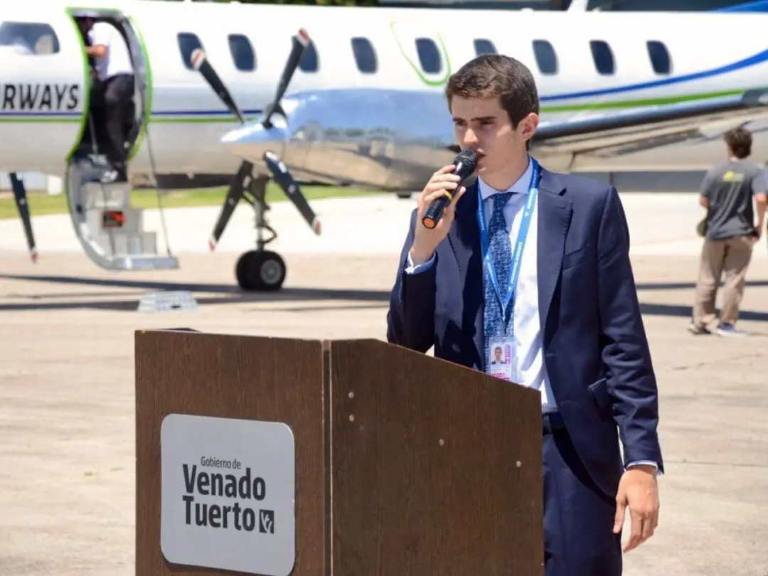Venado Tuerto inauguró su enlace aéreo con Buenos Aires