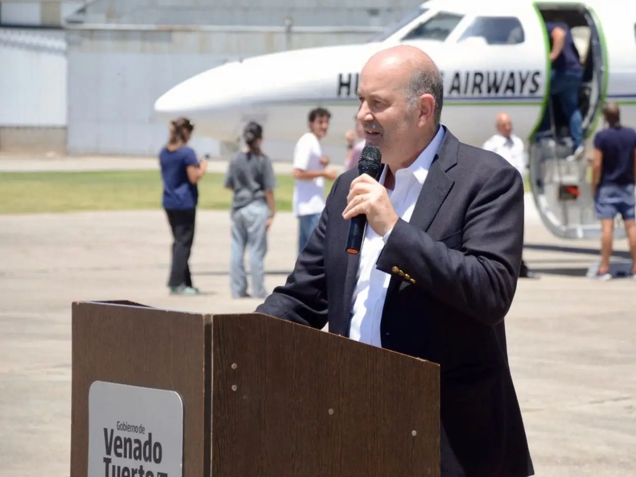 Venado Tuerto inauguró su enlace aéreo con Buenos Aires