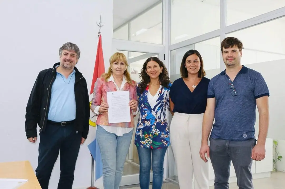 Provincia y la Comuna de Elortondo firmaron acuerdo para retención de motos