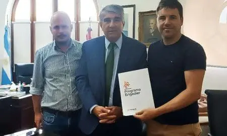 Santa Isabel impulsa su modernización con nuevas luminarias LED