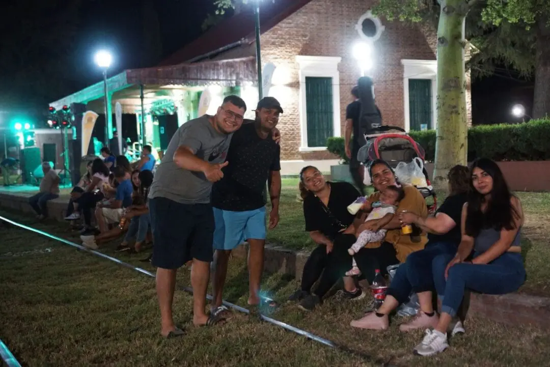 Santa Isabel: Gran noche cervecera y a puro rock