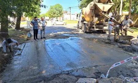 Villa Cañás: El municipio avanza con obras de bacheo urbano