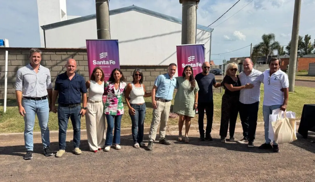 Un hogar nuevo: Seis Familias recibieron viviendas en Amenábar