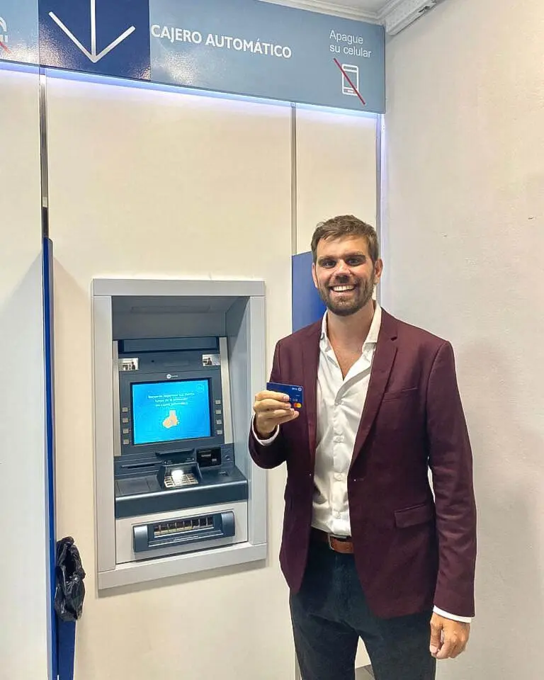 Un nuevo comienzo para Labordeboy: Inauguración del edificio comunal y su primer cajero automático