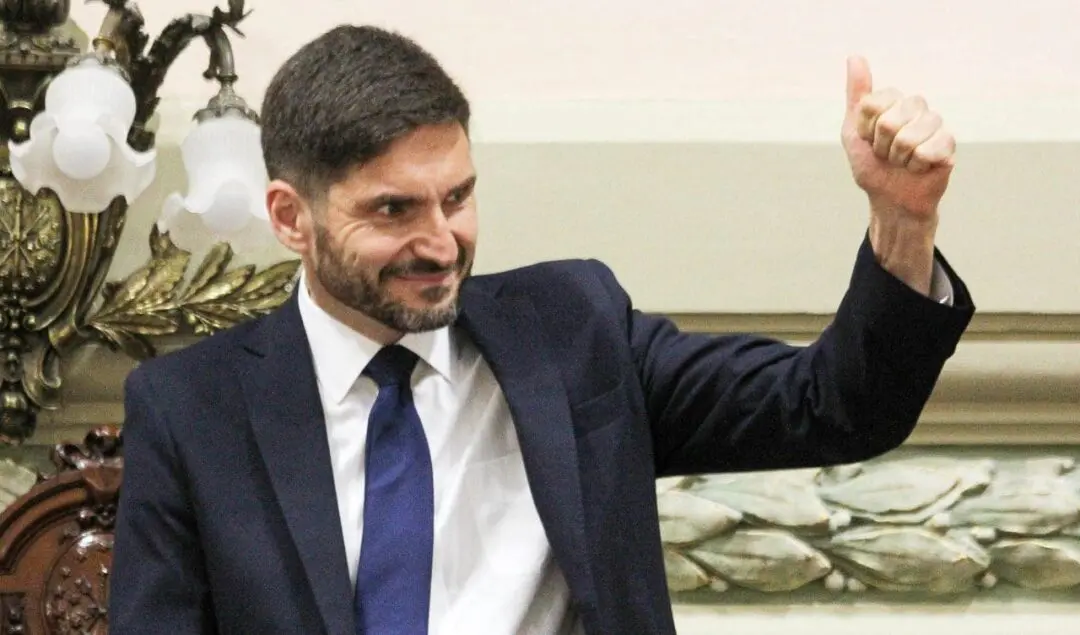 Maximiliano Pullaro: El gobernador se posiciona como el líder provincial más influyente del país