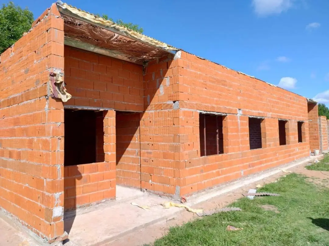 Murphy: Di Gregorio destacó los avances en la construcción de las viviendas sociales