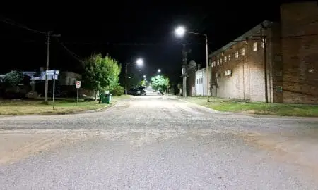 Villa Cañás avanza con la instalación de luces LED en la ciudad