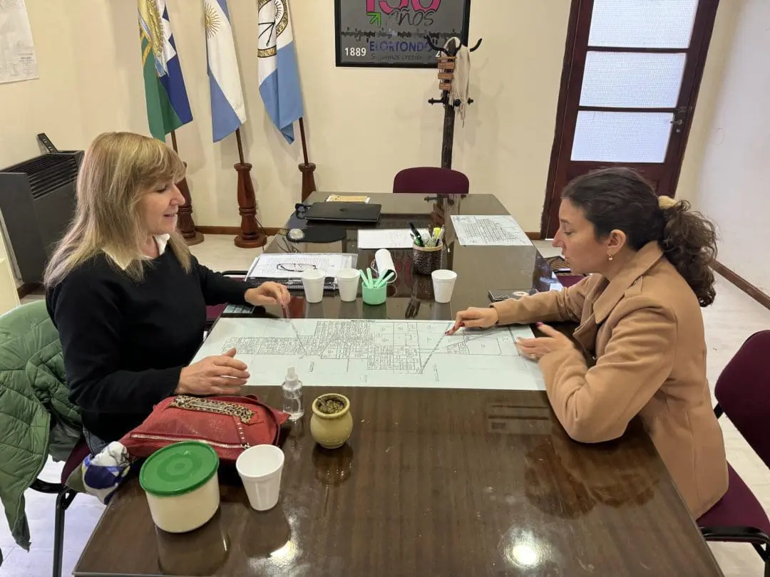 La senadora Di Gregorio celebra el progreso habitacional en Elortondo