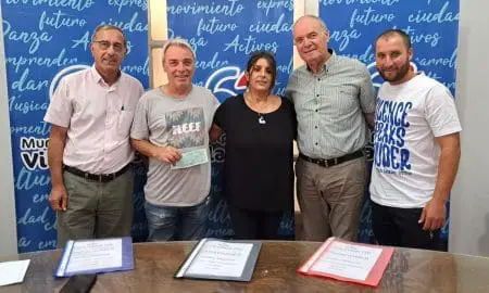 Villa Cañás: Entregan aporte al Club Sportsman por la Colonia de Invierno