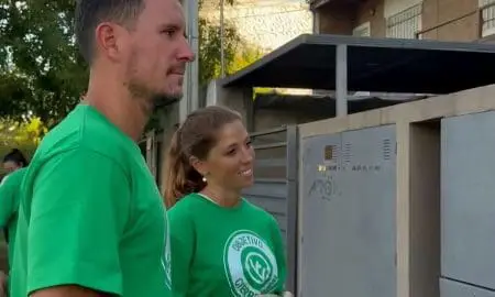 La diputada Sofía Galnares cerca de las instituciones