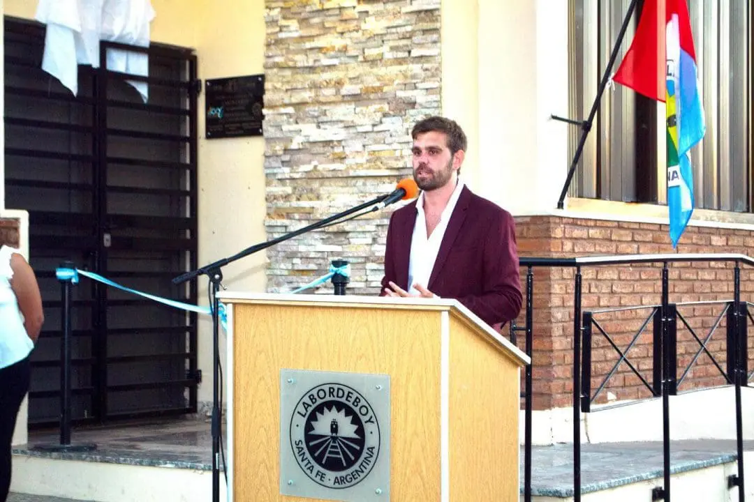 Un nuevo comienzo para Labordeboy: Inauguración del edificio comunal y su primer cajero automático