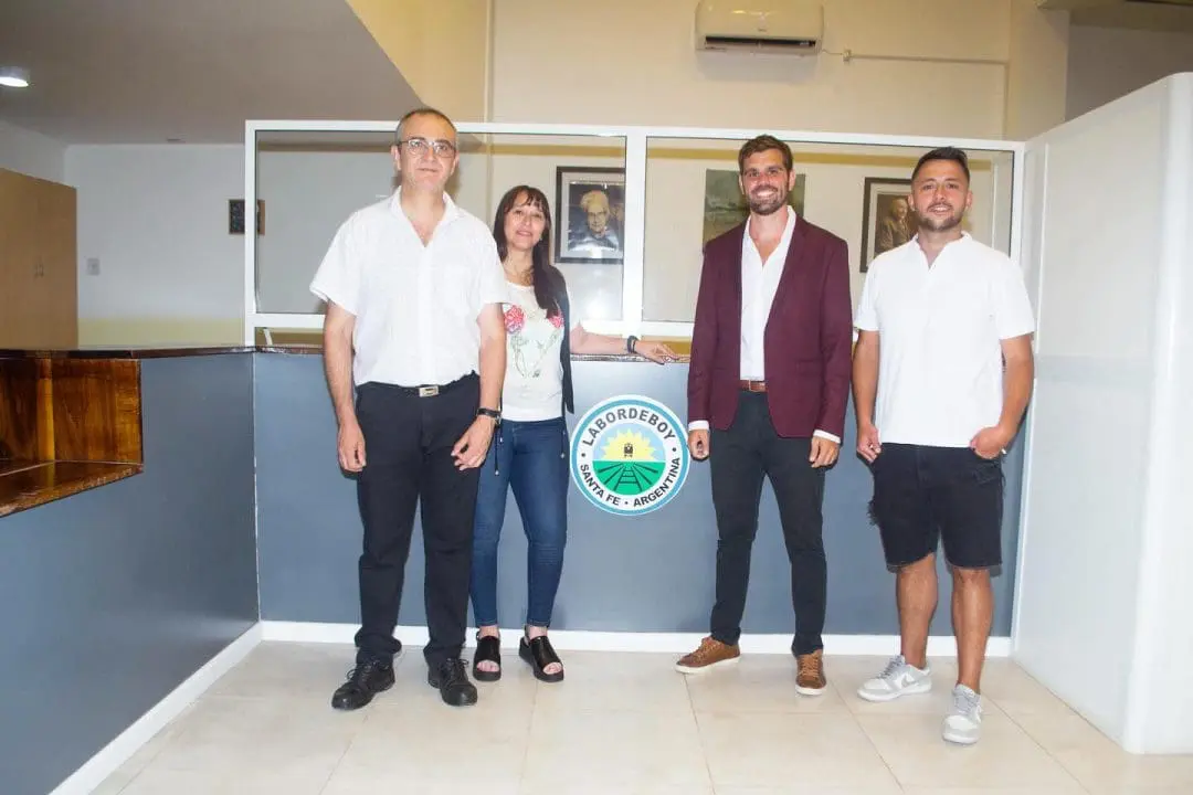 Un nuevo comienzo para Labordeboy: Inauguración del edificio comunal y su primer cajero automático