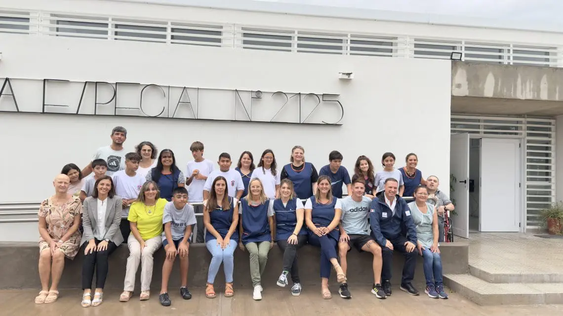 La Escuela Especial Nº 2125 de María Teresa inauguró su nuevo edificio