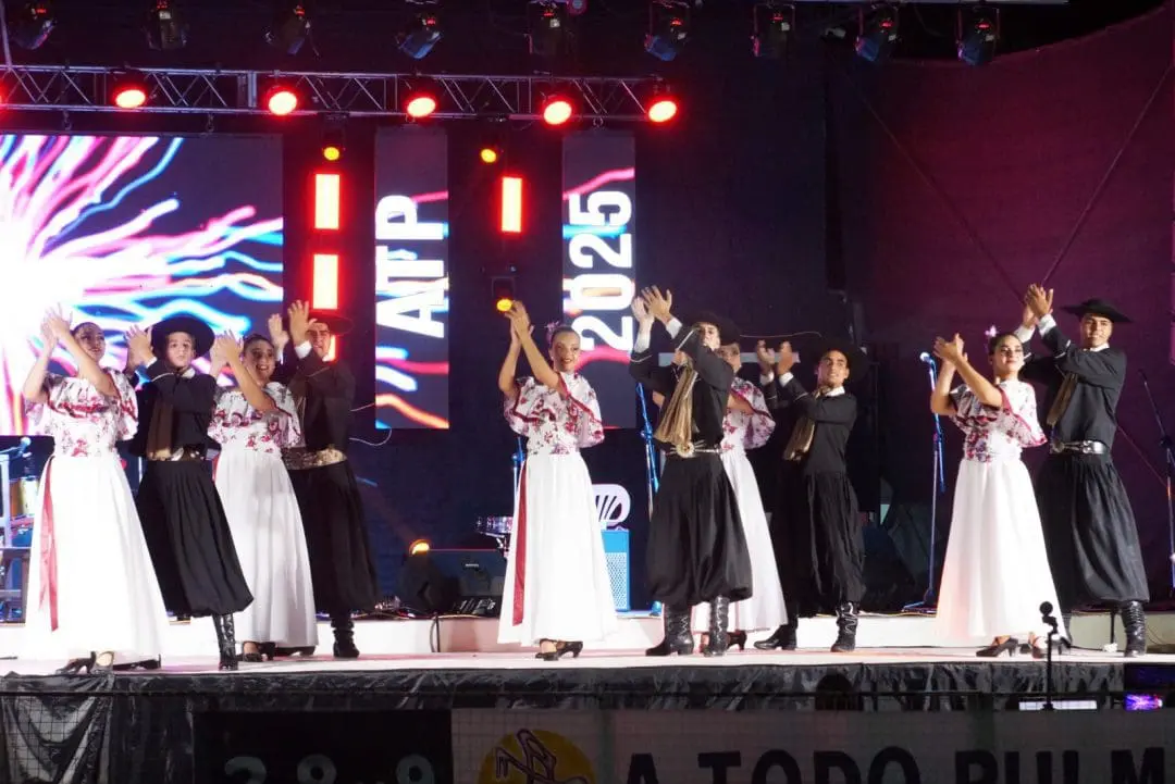 Santa Isabel celebró su 117º Aniversario con una gran fiesta popular