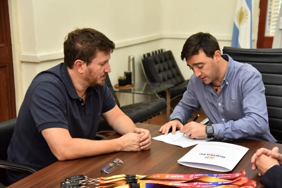 Provincia cedió vehículos incautados del delito para que efectivos federales realicen tareas de inteligencia