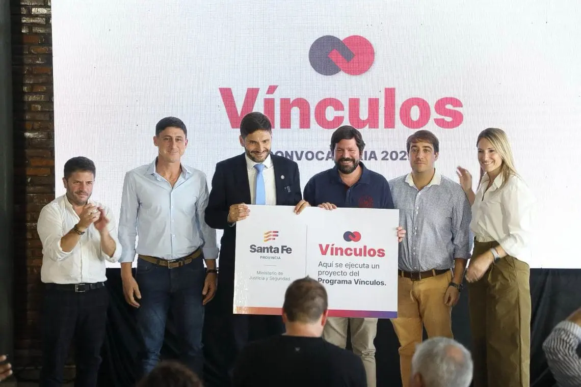 Pullaro presentó el programa Vínculos 2025 destinado a mejorar la seguridad pública