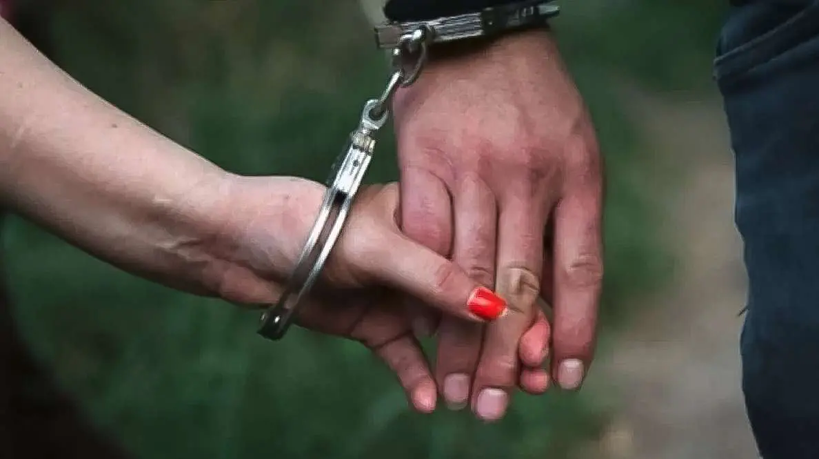 Santa Isabel: Prisión preventiva de un hombre y una mujer por venta de drogas