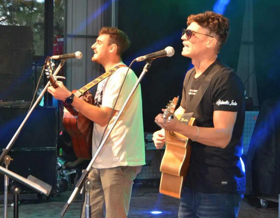 Villa Cañás: Una multitud disfrutó de la 23ª Feria Nacional de Artesanos 2025 Villa Cañás: Una multitud disfrutó de la 23ª Feria Nacional de Artesanos 2025