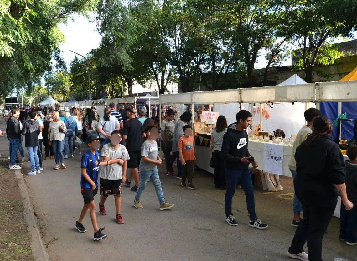 Villa Cañás: Una multitud disfrutó de la 23ª Feria Nacional de Artesanos 2025 Villa Cañás: Una multitud disfrutó de la 23ª Feria Nacional de Artesanos 2025