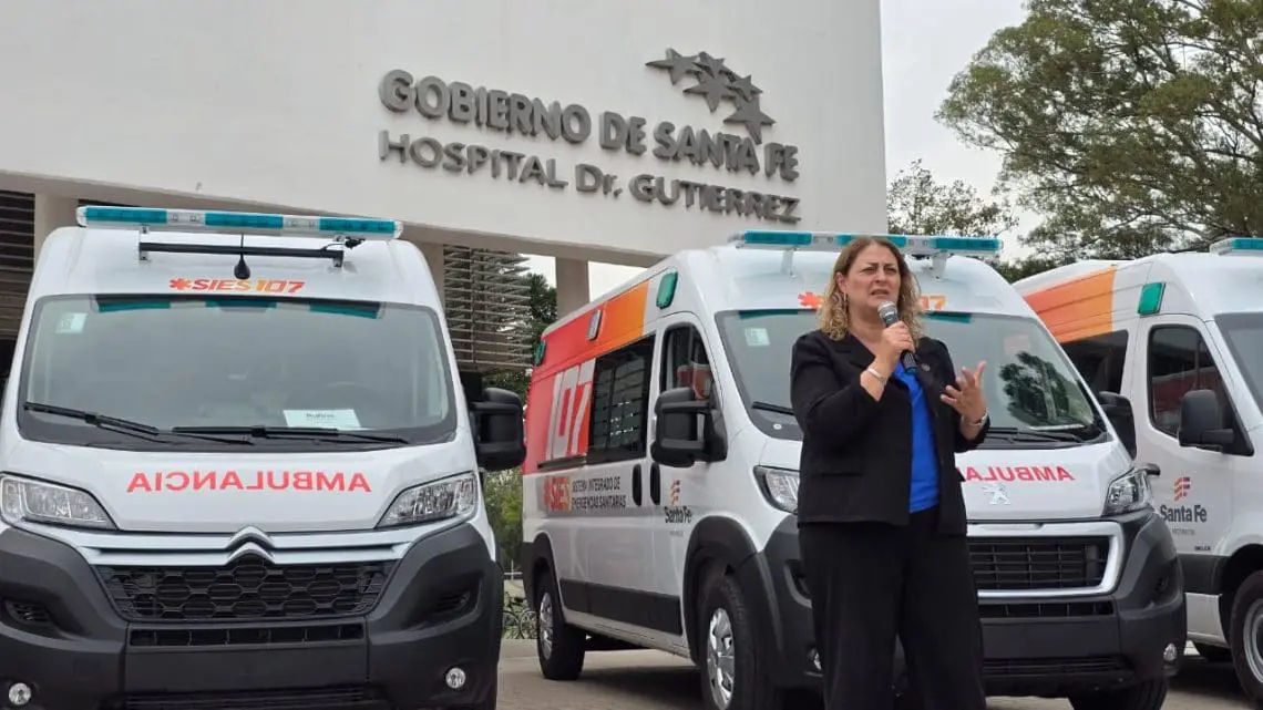 General López: Provincia refuerza el sistema de salud con nuevos vehículos de emergencia