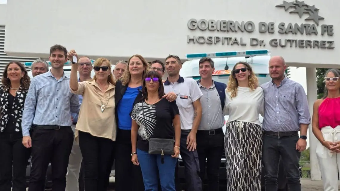 General López: Provincia refuerza el sistema de salud con nuevos vehículos de emergencia