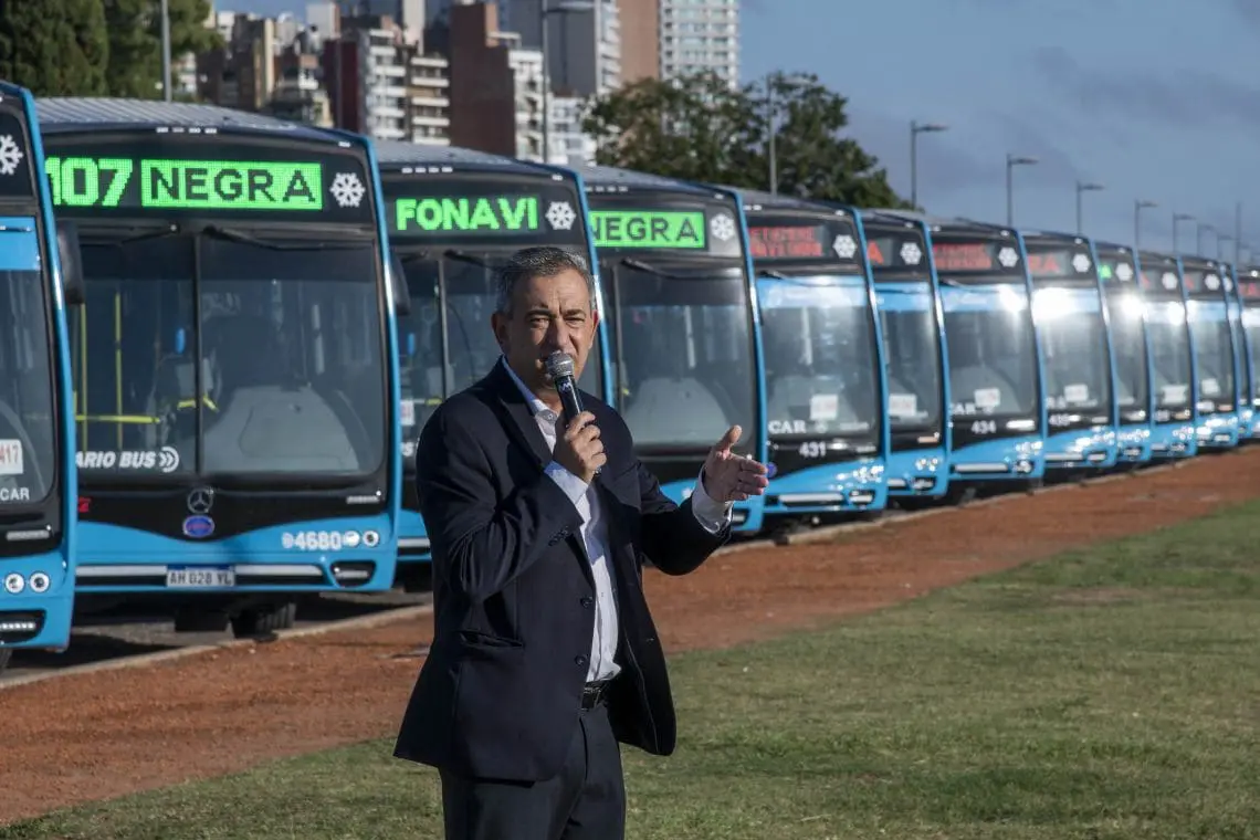 La Municipalidad inicia la incorporación de 130 nuevos coches al sistema de transporte