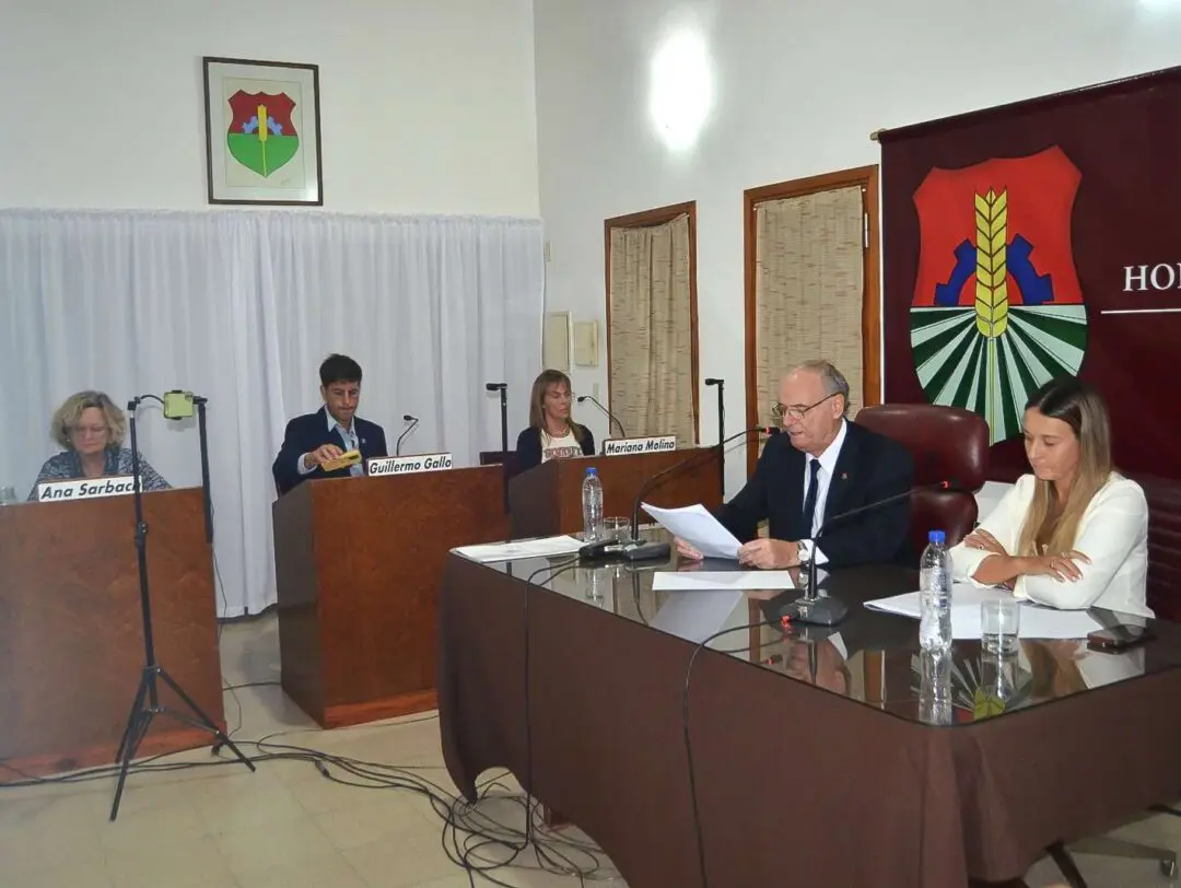 Villa Cañás: Gizzi Inauguró el Período 2025 de Sesiones Ordinarias del Concejo Municipal