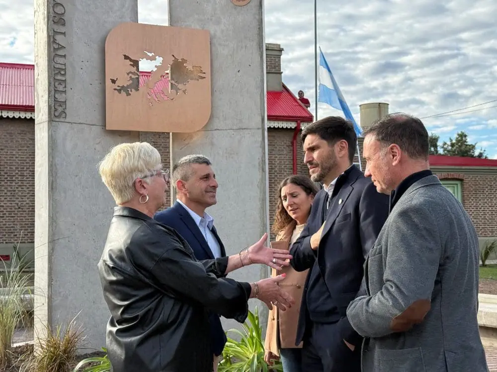 Hughes celebró su 110º Aniversario con la presencia del Gobernador a pura sinfonía